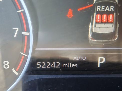 Used 2023 Nissan Rogue S image 31