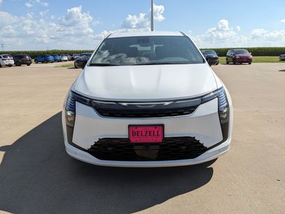 New 2027 Chrysler Pacifica Select w/ Family Tech Group