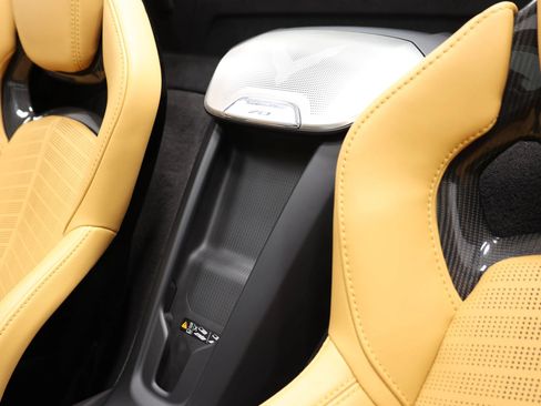 Used 2023 Chevrolet Corvette Stingray Premium Conv w/ Z51 Performance Package RWD image 19