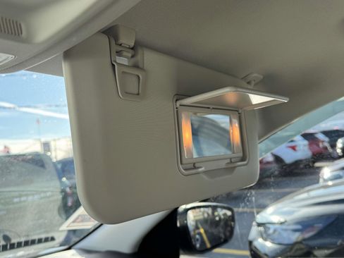 Used 2022 Ford Escape SE w/ SE Sport Appearance Package image 29