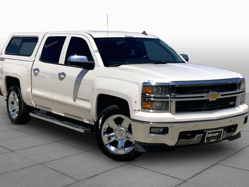 Used 2014 Chevrolet Silverado 1500 LTZ Z71 w/ LTZ Plus Package AWD/4WD image 2
