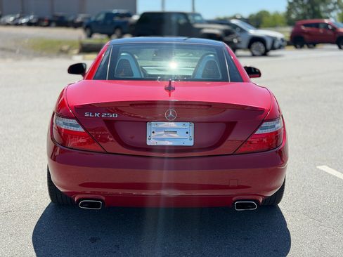 Used 2015 Mercedes-Benz SLK 250 image 6