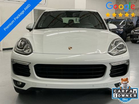 Used 2018 Porsche Cayenne AWD/4WD image 2
