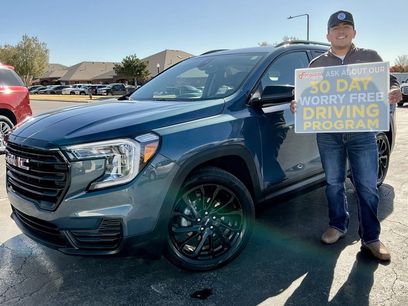 Used 2024 GMC Terrain SLE w/ Driver Convenience Package