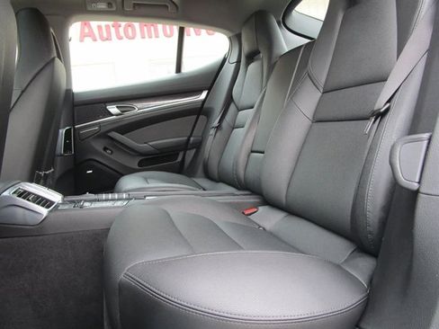 Used 2014 Porsche Panamera S image 20