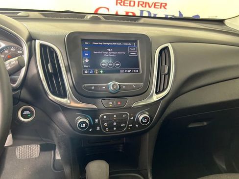 Used 2024 Chevrolet Equinox LT FWD image 18