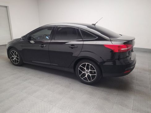 Used 2017 Ford Focus SEL FWD image 3