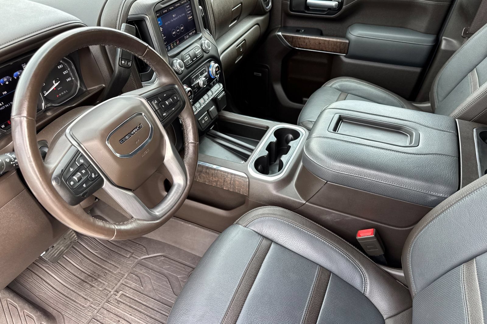 Certified 2020 GMC Sierra 2500 Denali w/ Denali Ultimate Package AWD/4WD image 10