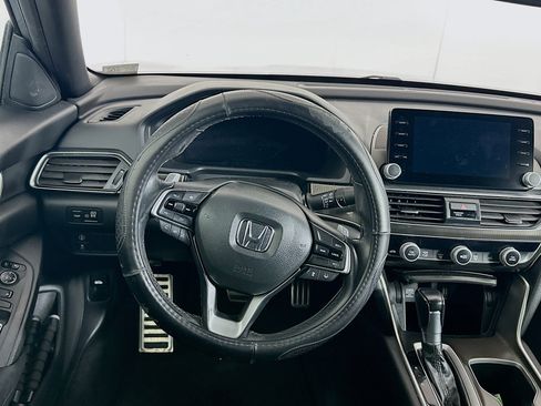 Used 2019 Honda Accord Sport image 17