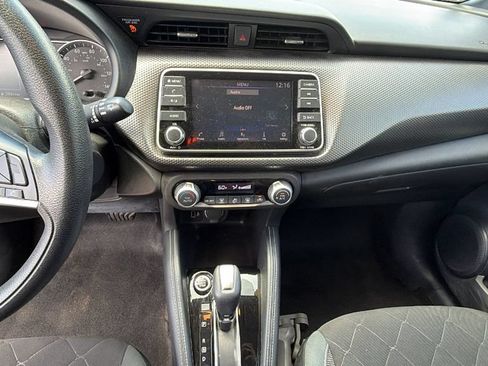 Used 2020 Nissan Kicks SV FWD image 20