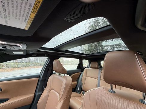 Used 2025 Toyota Crown Signia w/ Advanced Technology Package image 22