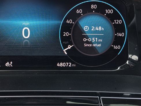 Used 2024 Volkswagen Atlas SE w/ Panoramic Sunroof Package image 12