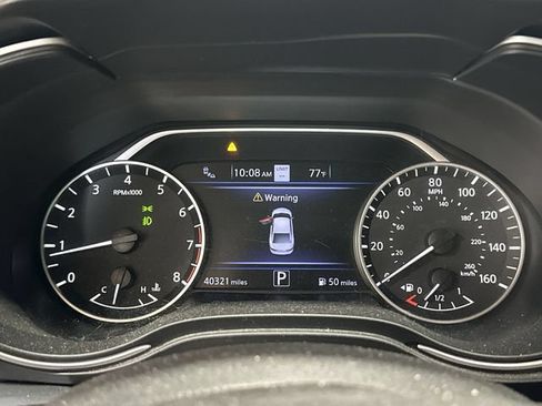 Used 2023 Nissan Maxima SR w/ Sport Mat Group FWD image 14