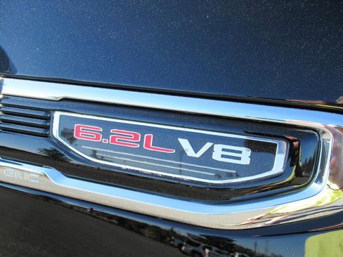 Used 2023 GMC Sierra 1500 Denali w/ Denali Reserve Package image 9