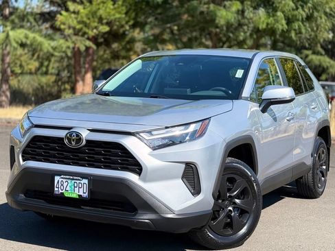 Used 2024 Toyota RAV4 LE AWD/4WD image 1