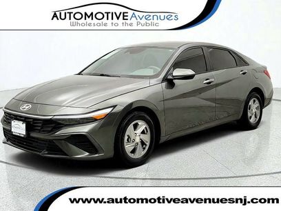 Used 2024 Hyundai Elantra SE