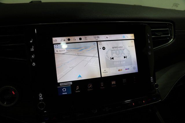 Used 2024 Jeep Wagoneer Series III w/ Premium Group I AWD/4WD image 24