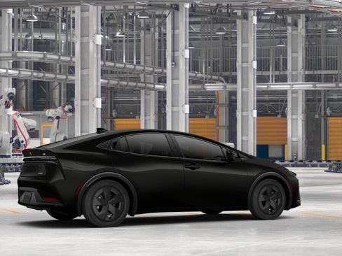 New 2027 Toyota Prius Plug-In Hybrid FWD image 11