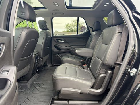 Used 2021 Chevrolet Traverse RS w/ LPO, Floor Liner Package AWD/4WD image 16