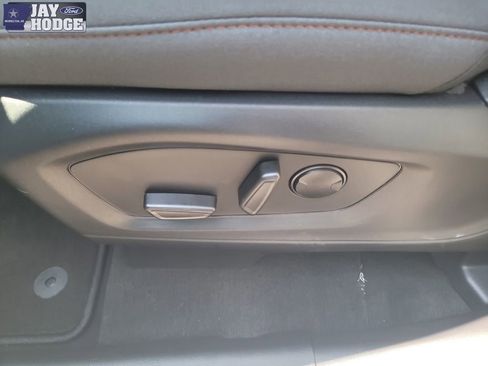 New 2025 Ford Explorer Active image 14