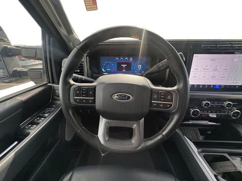 Used 2024 Ford F250 Lariat image 13