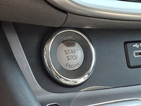Used 2024 Nissan Murano SV AWD/4WD image 23