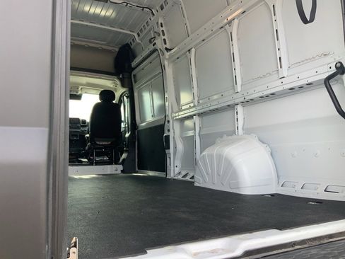 New 2025 RAM ProMaster 3500 w/ Roll-Up Rear Door Package image 11