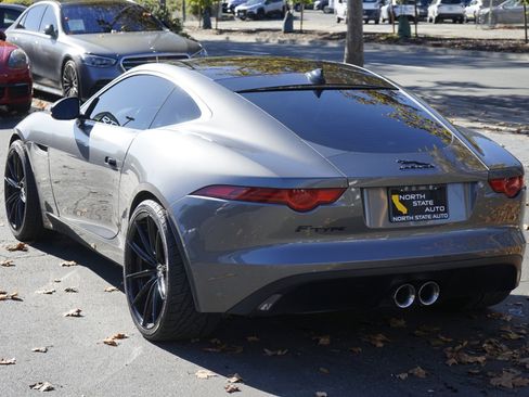 Used 2017 Jaguar F-TYPE Coupe image 10
