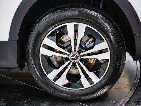 Used 2026 Mercedes-Benz GLB 250 image 10