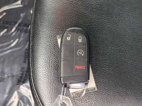 Used 2021 Jeep Compass Limited AWD/4WD image 33