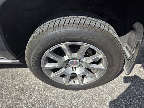 Used 2018 GMC Yukon XL Denali w/ Open Road Package image 3