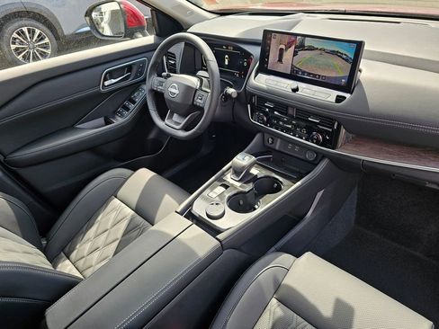 New 2026 Nissan Rogue Platinum w/ Tech Package AWD/4WD image 29