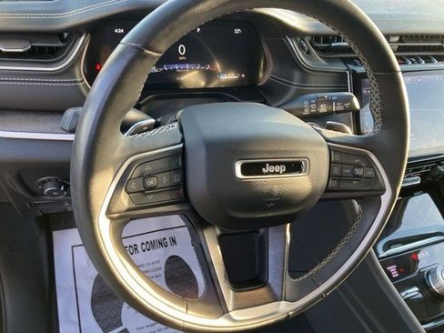 Used 2023 Jeep Grand Cherokee L Limited image 14