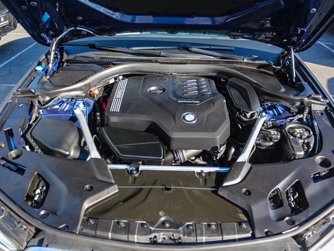 Certified 2023 BMW 530i w/ Premium Package image 26