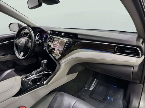 Used 2020 Toyota Camry XLE FWD image 62