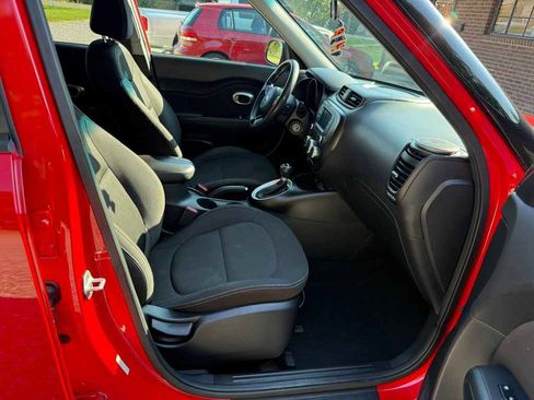Used 2019 Kia Soul FWD image 9