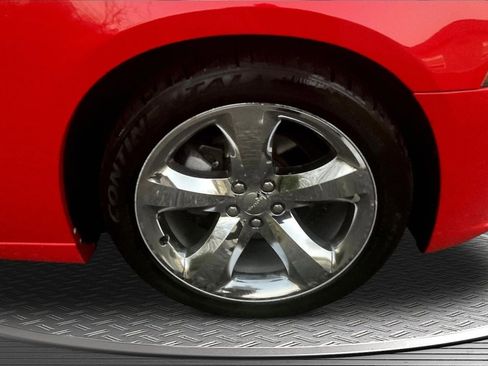 Used 2014 Dodge Charger SXT image 32