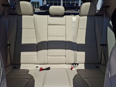 Used 2022 Mercedes-Benz GLE 350 4MATIC image 18