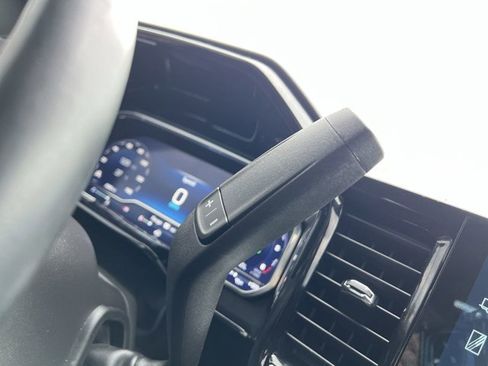 Used 2024 Chevrolet Silverado 1500 LT image 16