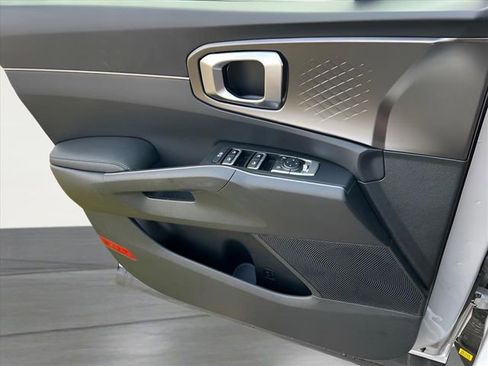 New 2025 Kia Sorento EX w/ EX Panoramic Sunroof Package image 17