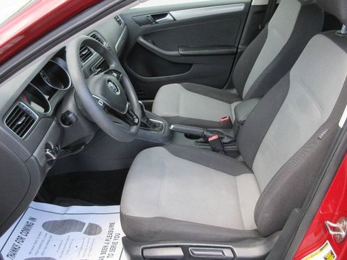 Used 2018 Volkswagen Jetta S FWD image 9
