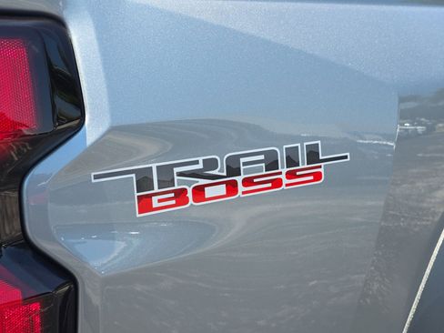 Certified 2024 Chevrolet Colorado Trail Boss w/ Advanced Trailering Package image 10