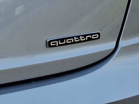 Certified 2023 Audi Q8 Premium image 33