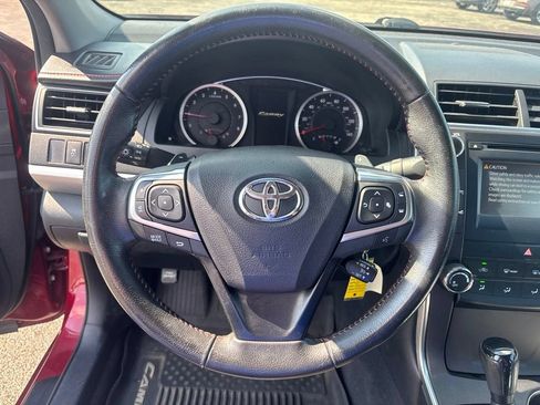 Used 2016 Toyota Camry SE FWD image 13