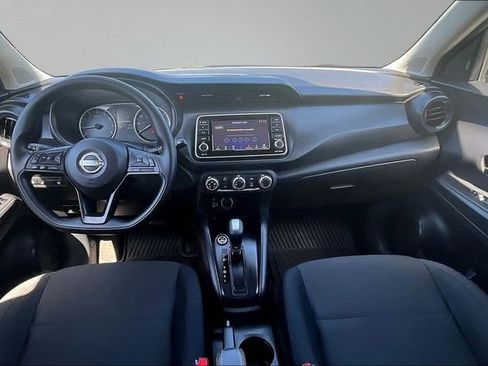 Used 2025 Nissan Kicks Play S image 7