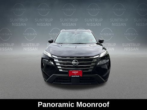 Used 2025 Nissan Rogue SV w/ SV Premium Package FWD image 10