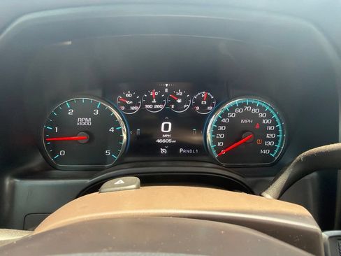 Used 2019 GMC Sierra 2500 Denali w/ Duramax Plus Package AWD/4WD image 13