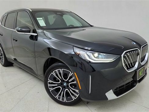 Used 2025 BMW X3 xDrive30i w/ Premium Package image 1