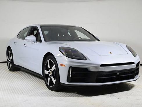Certified 2024 Porsche Panamera 4 image 9