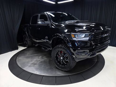 Used 2019 RAM 1500 Laramie w/ Sport Appearance Package AWD/4WD image 45